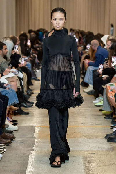 Look 26